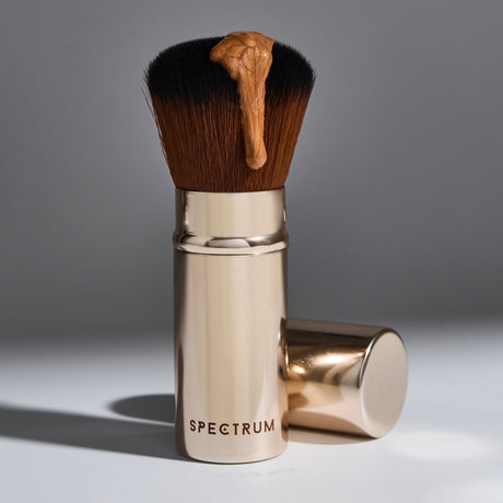 Pantherine Retractable Kabuki Brush