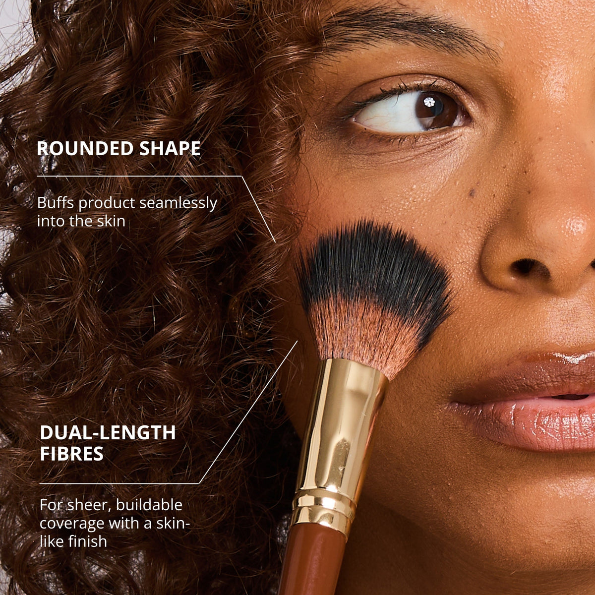 Pantherine D04 Dewy Foundation Brush