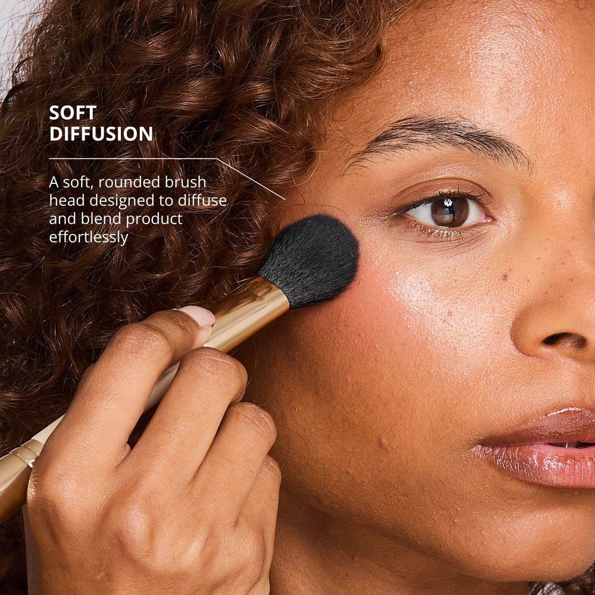 The Blush & Blend Dual-Ended Brush