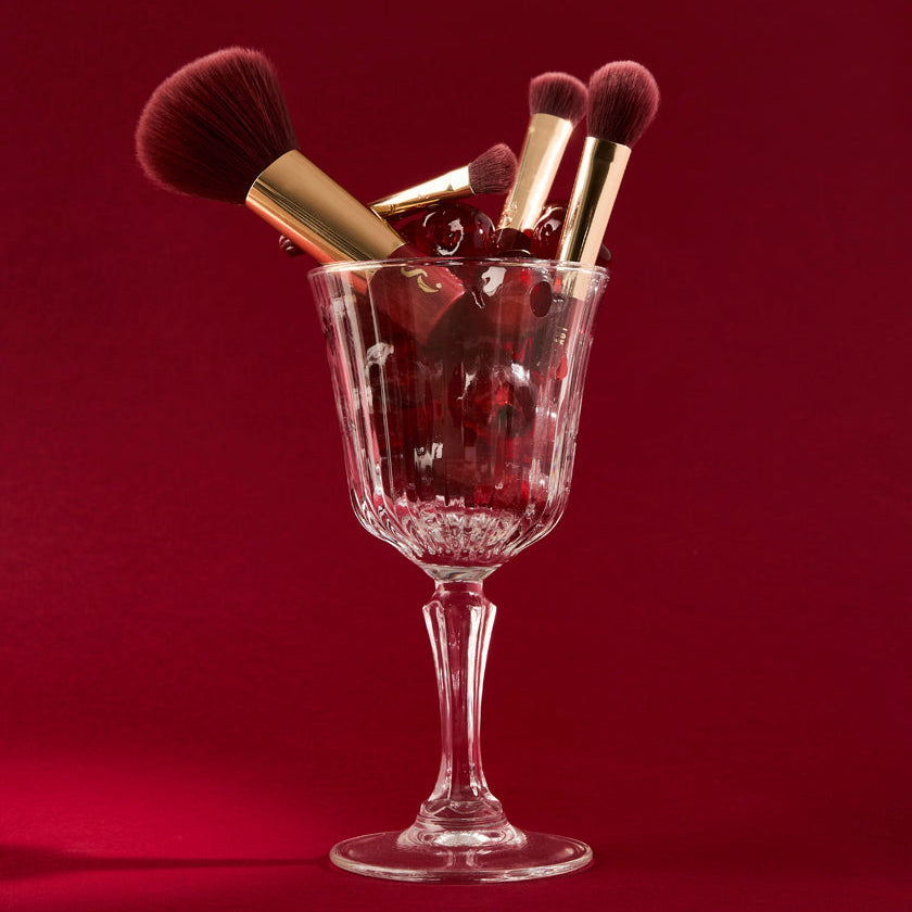 Very Cherry 4 Piece Mini On-The-Go Brush Set. – Spectrum