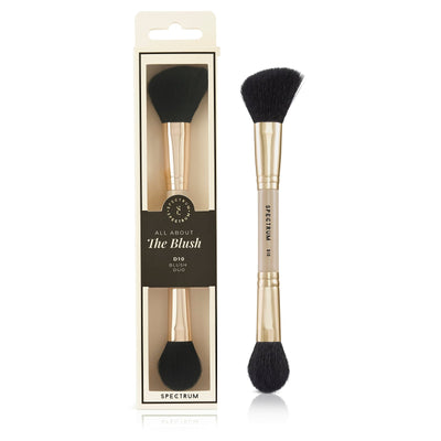 The Blush & Blend Dual-Ended Makeup Brush